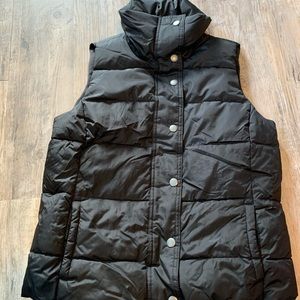 Old Navy Puffer Vest Black Medium